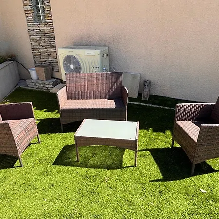 200 M², Piscine Privée, 4 10 Min Montpellier